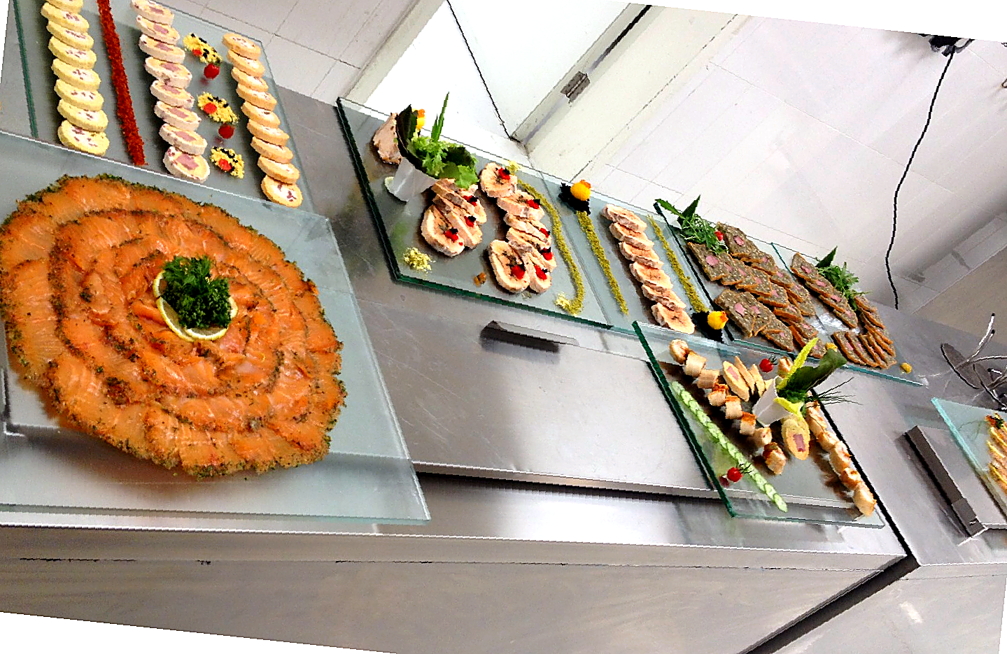 Cold buffet display