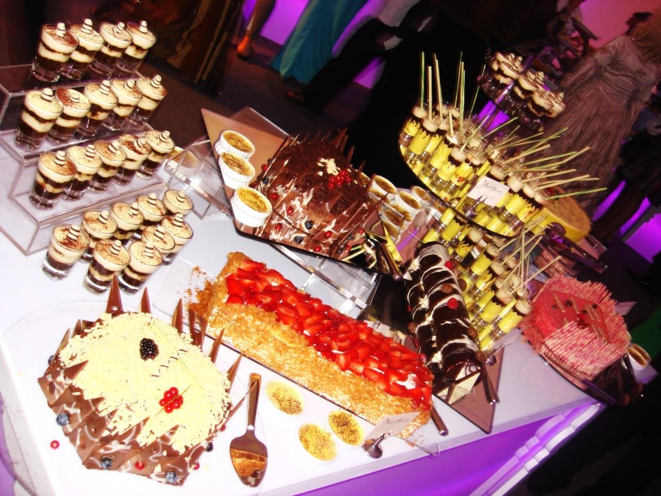 Dessert buffet catering