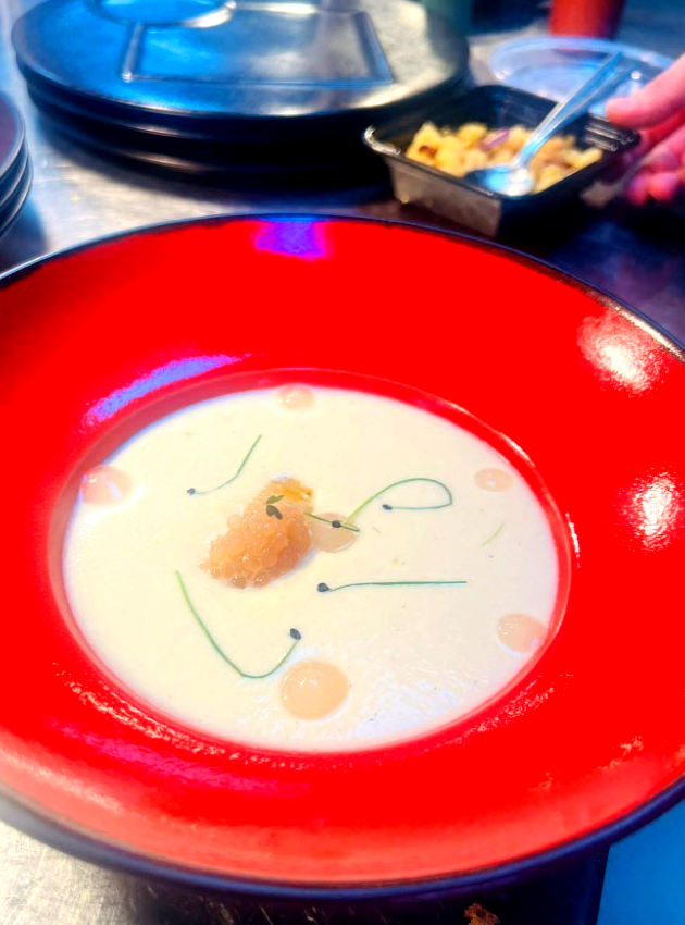 Seafood caviar veloute plating